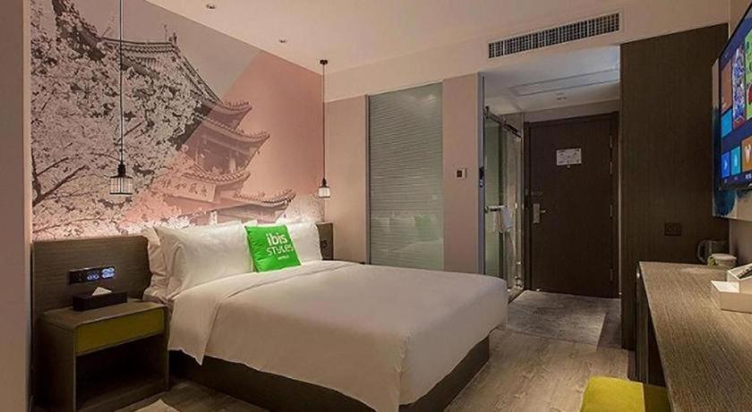 Ibis Styles Wuhan Optics Valley Square Hotel Eksteriør bilde